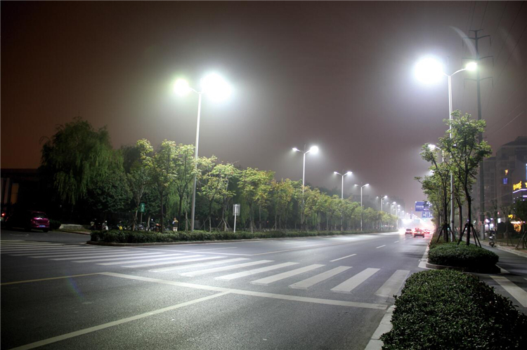 江苏南通地区LED路灯亮化工程